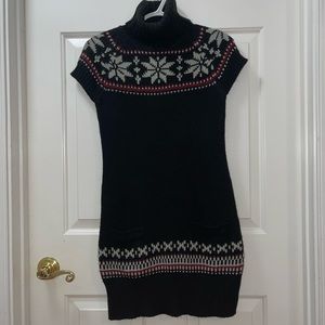 Shortsleeved Turtleneck Sweater Dress Junior’s M